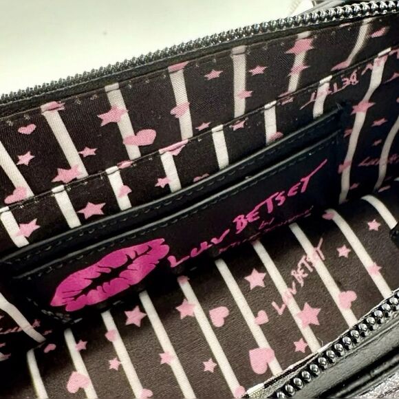 Betsey Johnson Silver Glitter SPARKLE BAT Halloween Top Handle CROSSBODY Bag NWT - Picture 6 of 6